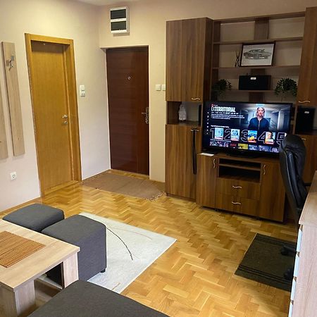 Mila Apartment Novi Sad Eksteriør billede