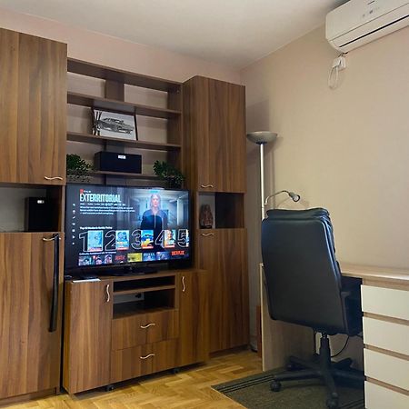 Mila Apartment Novi Sad Eksteriør billede