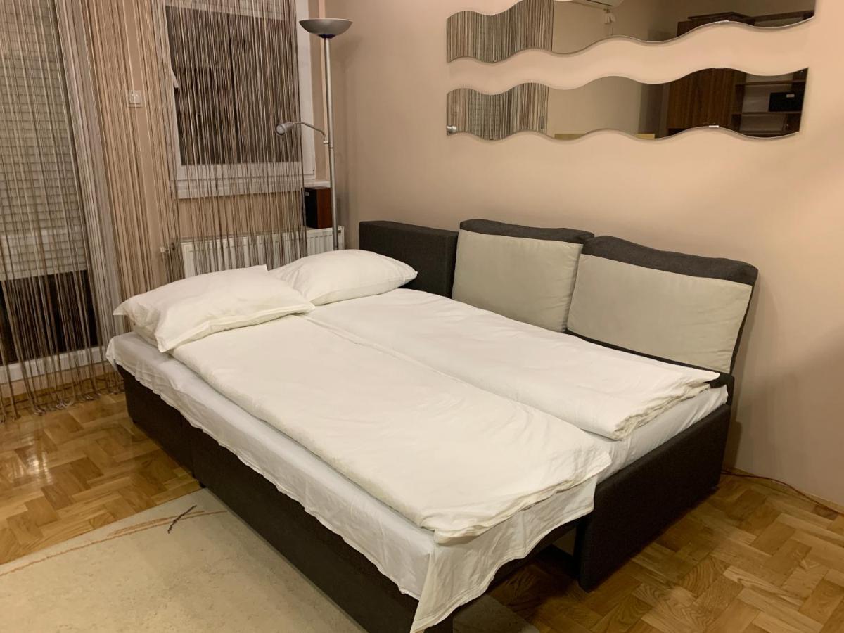 Mila Apartment Novi Sad Eksteriør billede