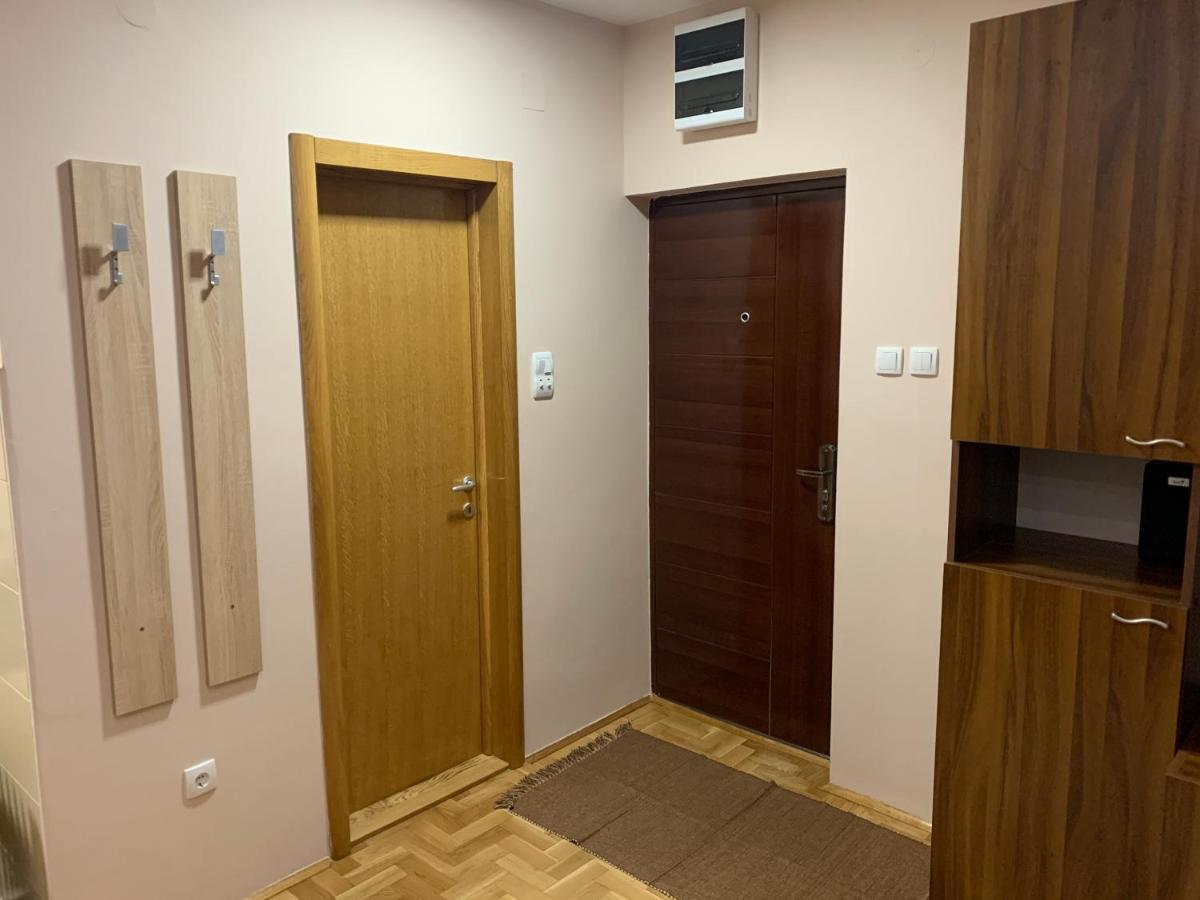 Mila Apartment Novi Sad Eksteriør billede
