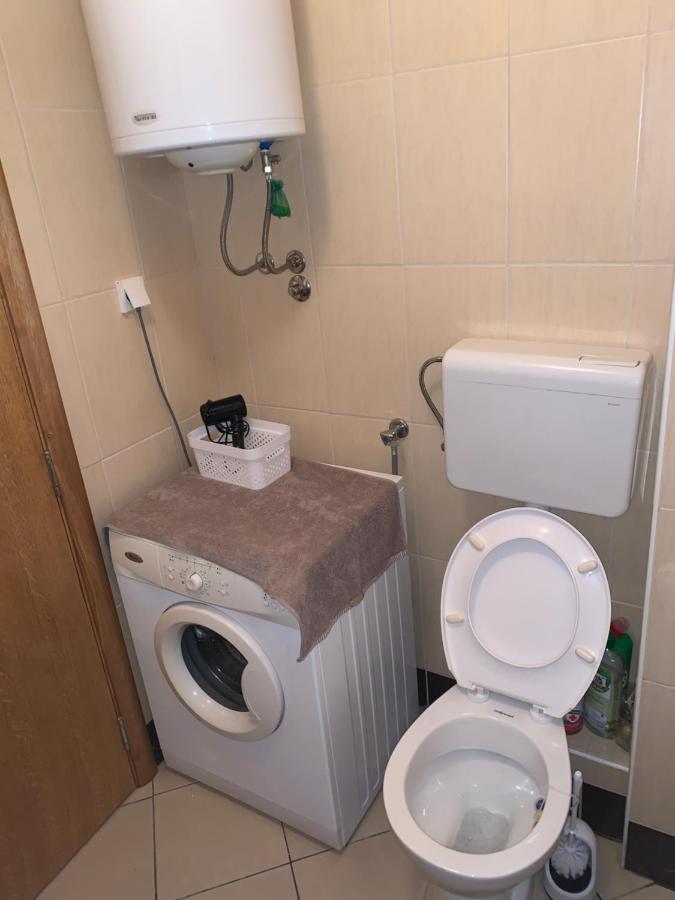 Mila Apartment Novi Sad Eksteriør billede