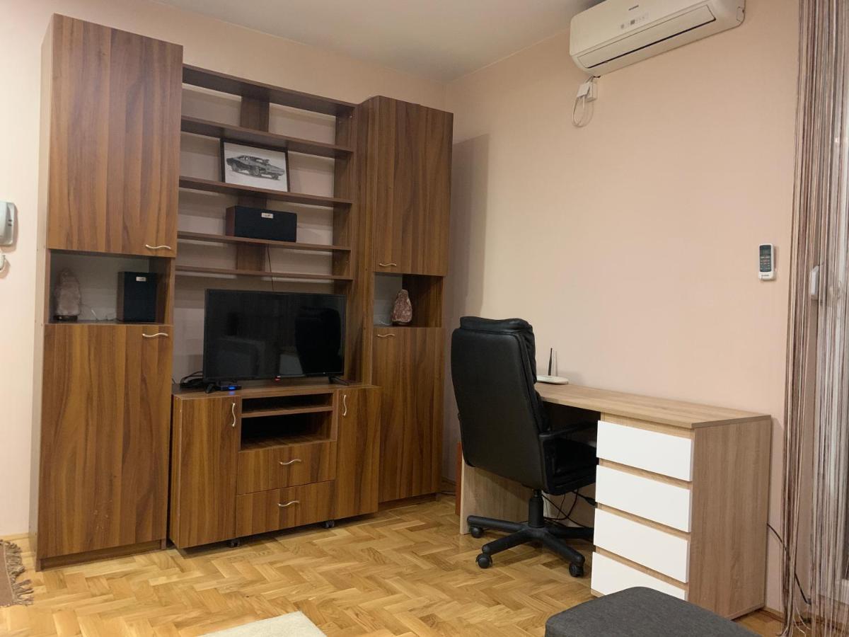 Mila Apartment Novi Sad Eksteriør billede