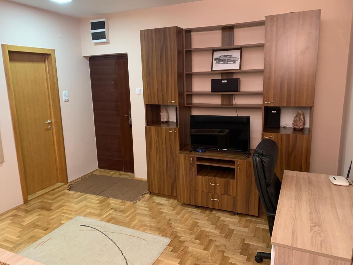Mila Apartment Novi Sad Eksteriør billede